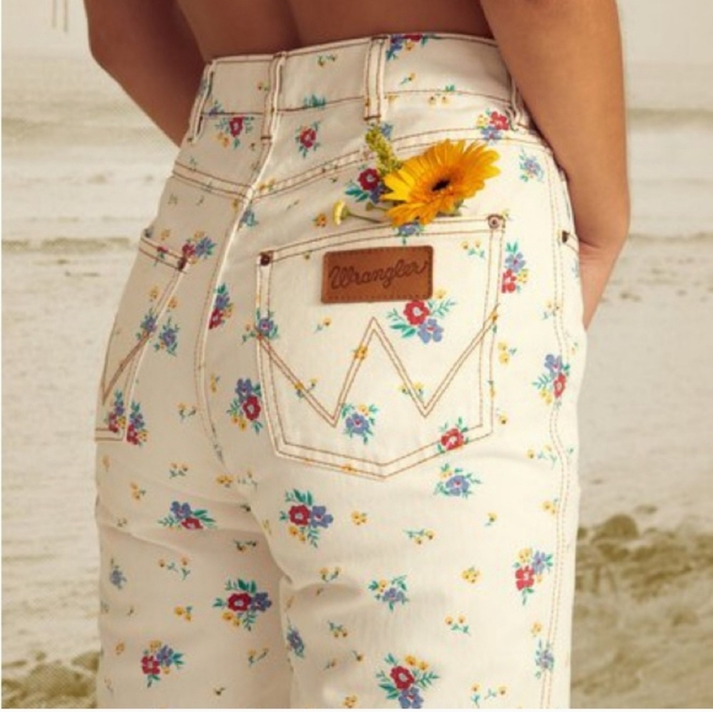 Wrangler x Billabong She's Cheeky Jeans White Floral High Waist Denim Size 27